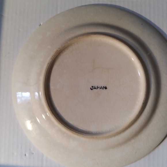 Blue Willow Antique Saucer - Picture 7 of 9